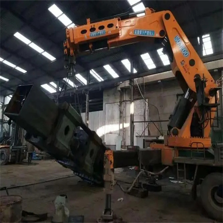 连州200吨折臂吊出租