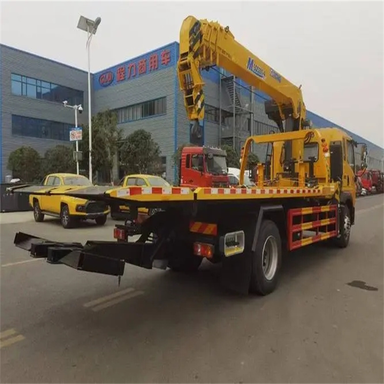 连州附近小随车吊出租电话，轻松解决搬运烦恼